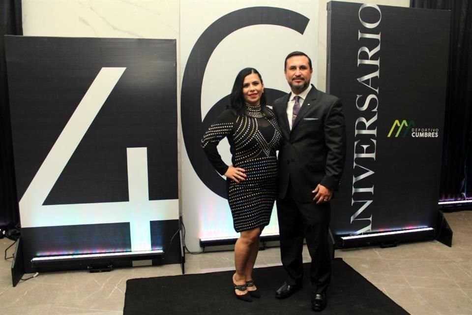 Martha Garza y Elias Saca