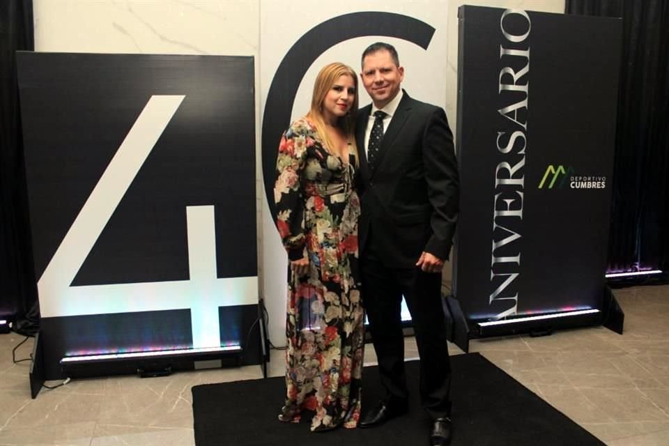 Melissa Treviño y Rodrigo de la Garza