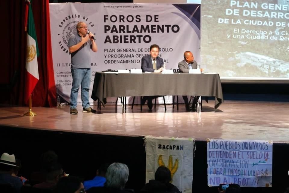 Foro parlamentario en la alcaldía Tláhuac con habitantes de la alcaldía para tratar el PGOT.