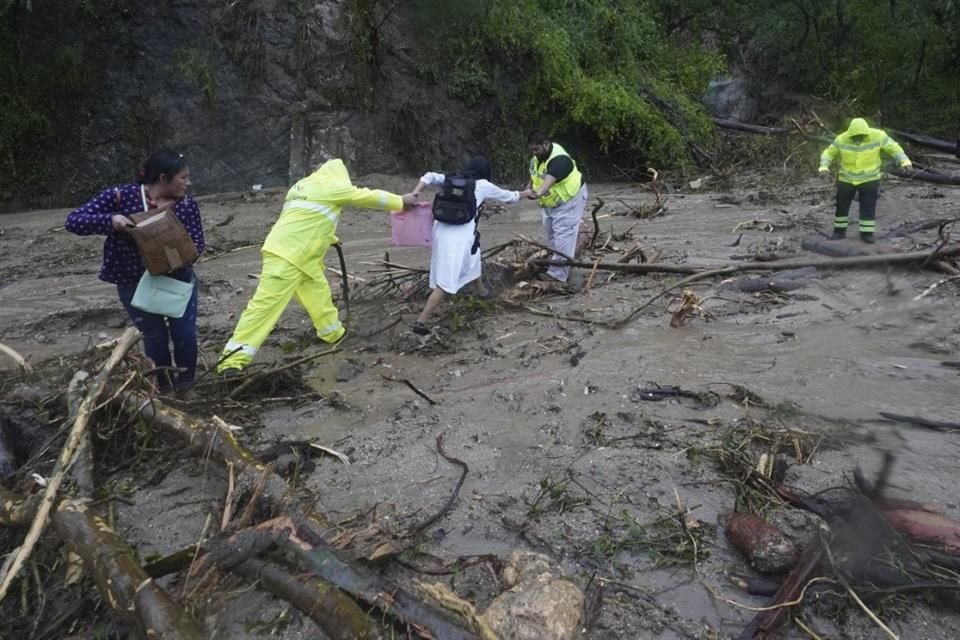 El huracán 'Otis' tocó tierra cerca de Acapulco, Guerrero, en la madrugada de este miércoles.