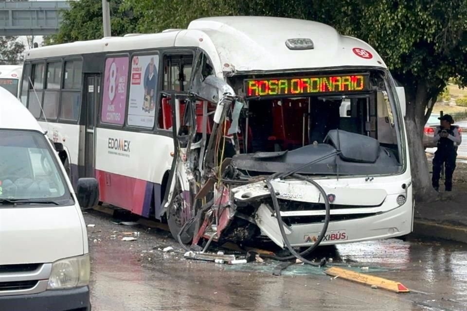 Tras el choque, ocho mujeres resultaron lesionadas.