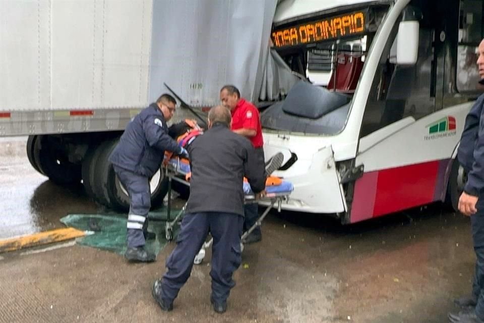 Tres de las lesionadas requirieron un traslado al hospital.