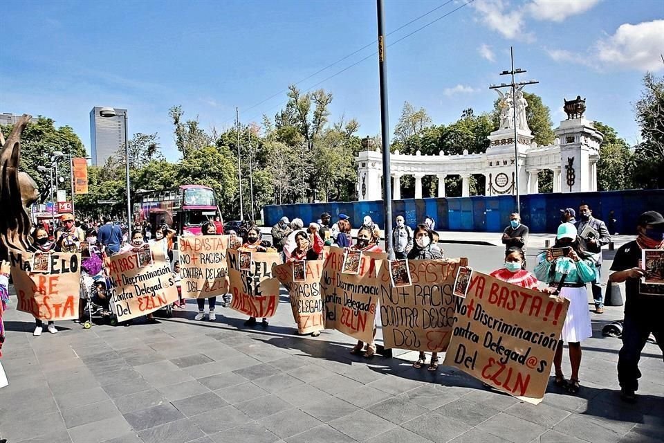 Tras navegar por el Océano Atlántico, el 'Escuadrón 421' del Ejército Zapatista de Liberación Nacional llegó a Galicia para iniciar un tour por países de Europa.