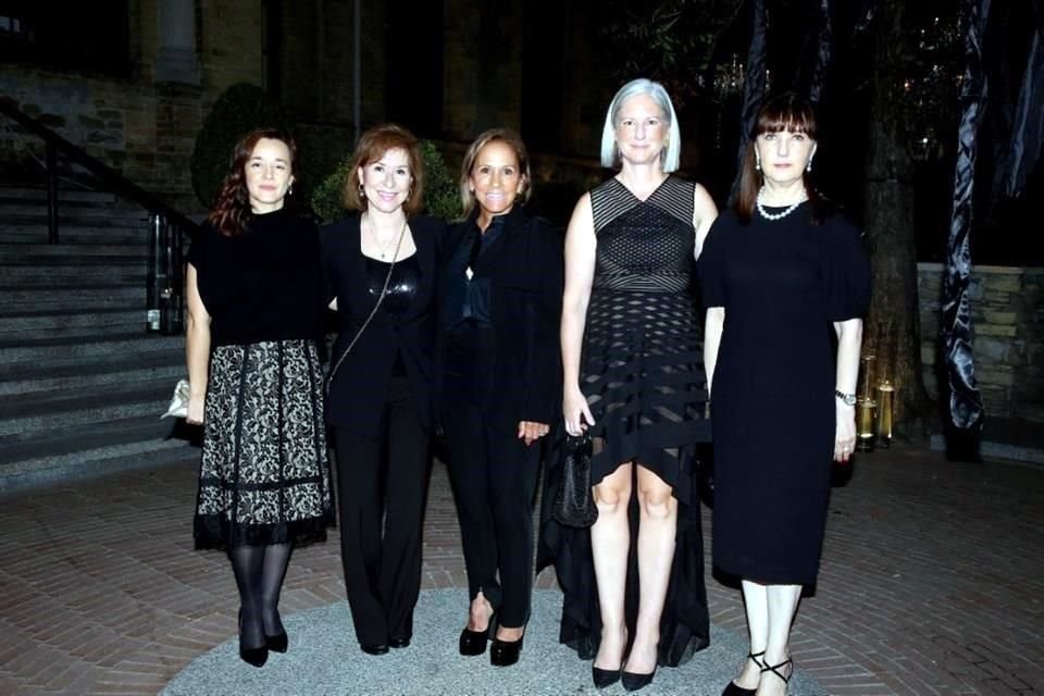 Yolanda Falcón, Ofelia Treviño, Gina Manautou de Maiz, Sandra Shaddick y Mónica Náder de Casán