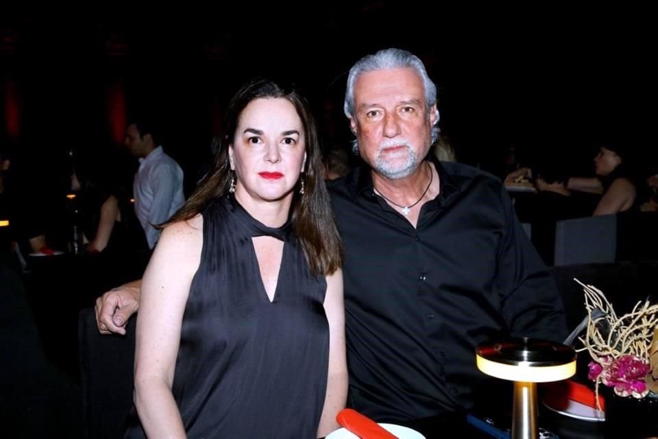 Mariana Garza y Juan Pablo Treviño