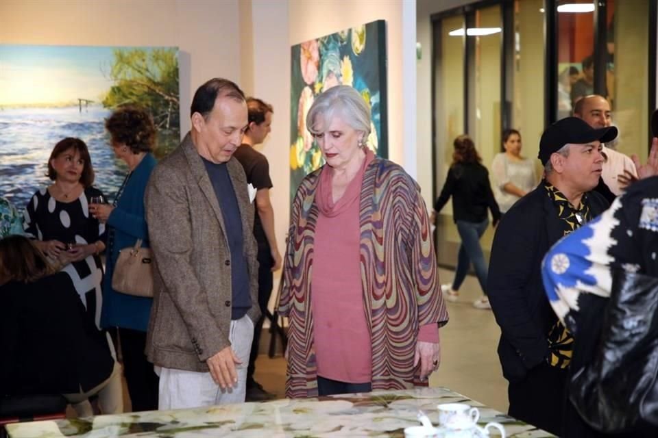 Américo Elizondo y Roberta Sada