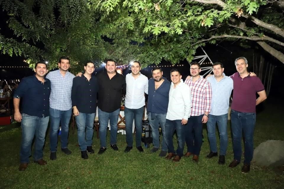 Héctor Sosa, Rafa Orozco, Kristofer Herrera, Carlos Alberto García, Miguel Reyes, David Leal, Sergio Hernández, Mario Cantú, Jorge Sánchez y Ricardo González