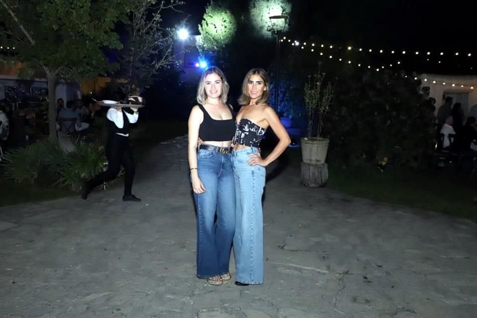 Cecilia Saucedo y Nancy Saucedo