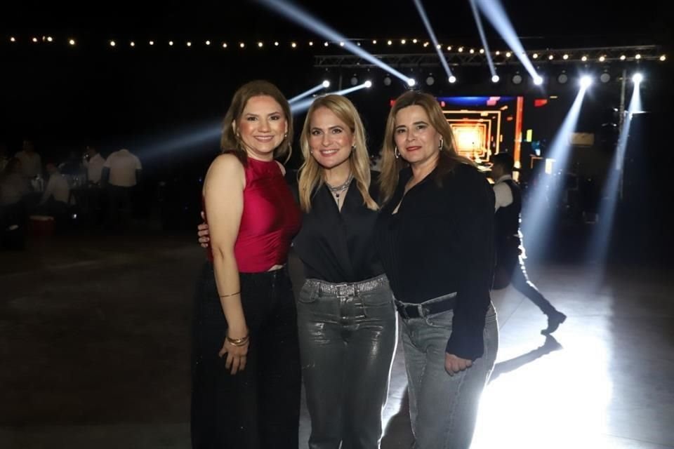 Nancy Villanueva, Grace Ochoa y Martha Baez