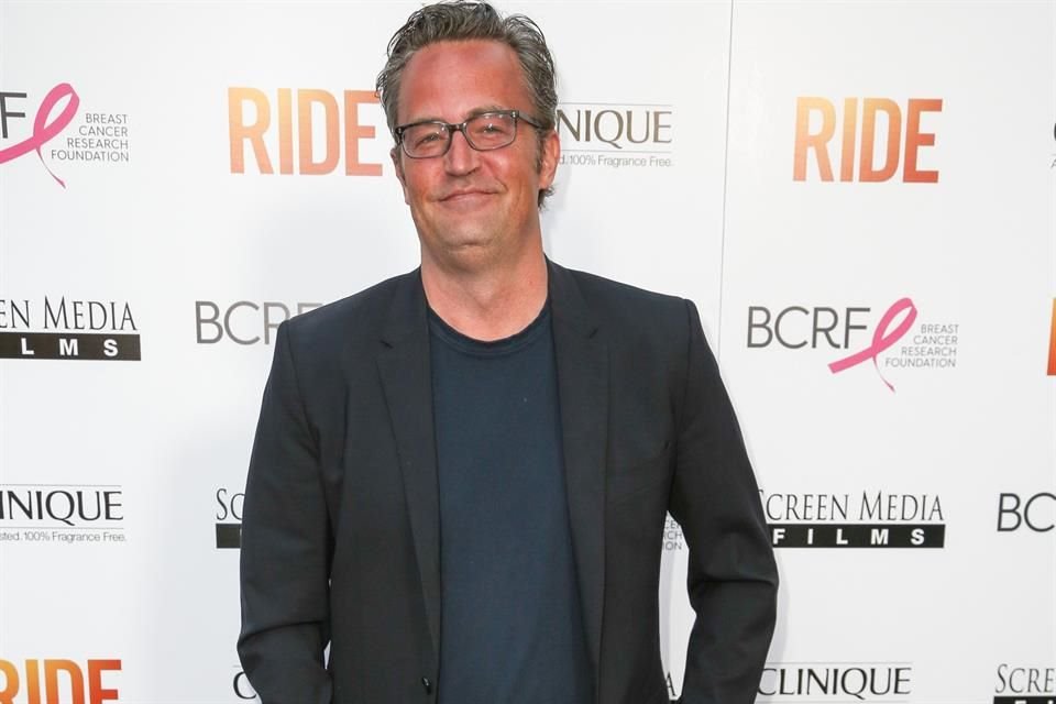 Matthew Perry libró varias veces la muerte: 12 operaciones,15 viajes a clínicas de rehabilitación y más de 9 mdd para recobrar su salud.