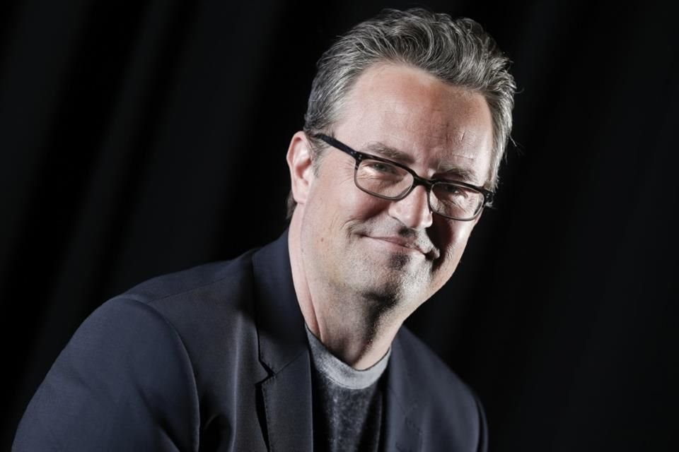 Matthew Perry intentó enfocarse en sus habilidades deportivas con la finalidad de recuperarse de las adicciones, según su entrenador.