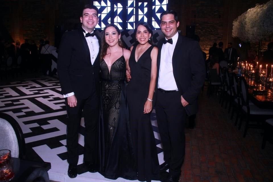 Gustavo Rodríguez, Daniela Espinoza, Mónica Ortiz y Bernardo Guerra