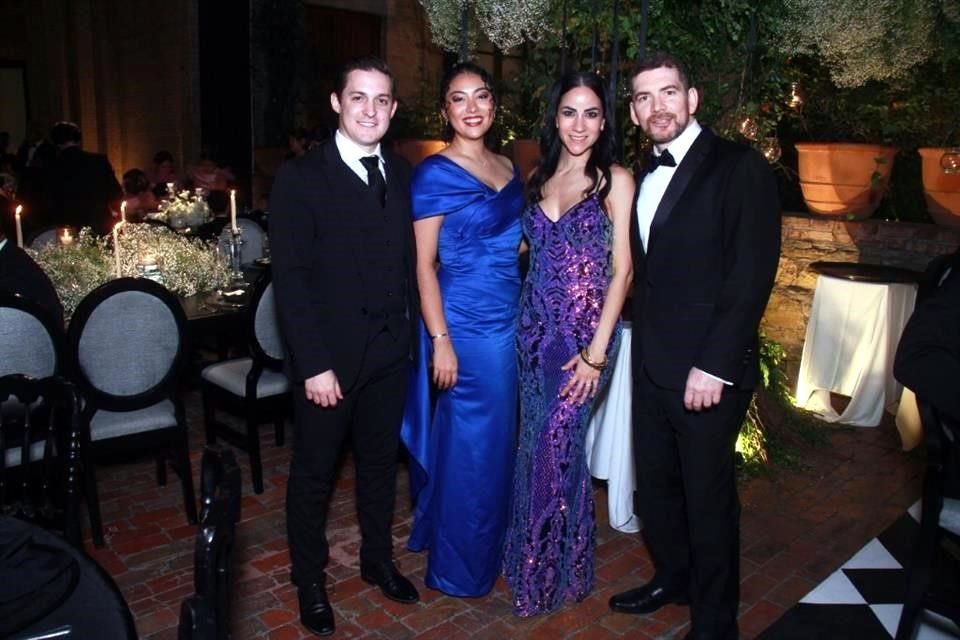 David Treviño, Dámaris Garza, Ana Almaguer  y César González