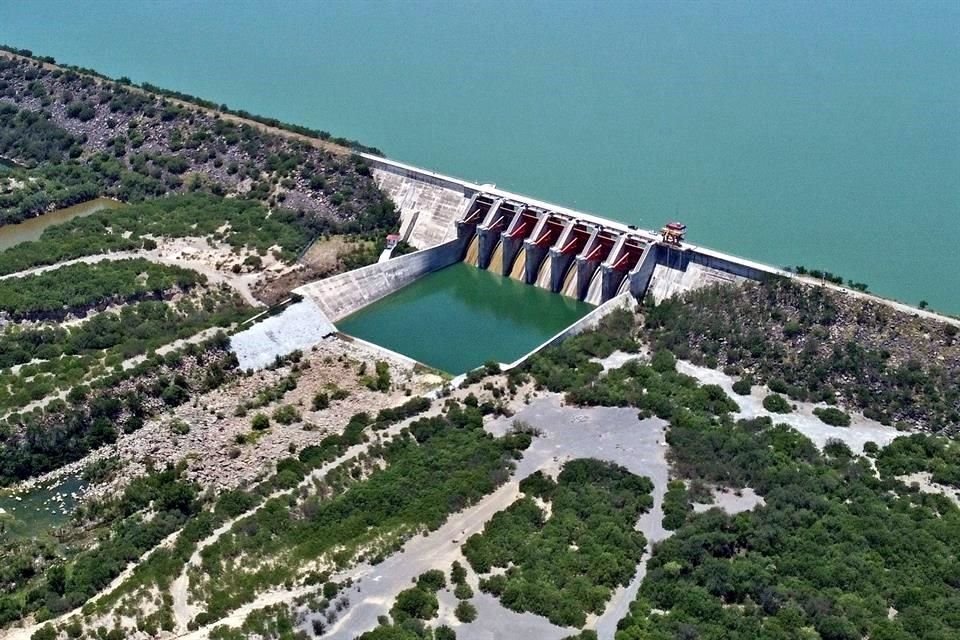 El trasvase de agua de la Presa El Cuchillo de NL a Tamaulipas fue cancelado, luego que Conagua estableciera que se destinará a uso urbano.