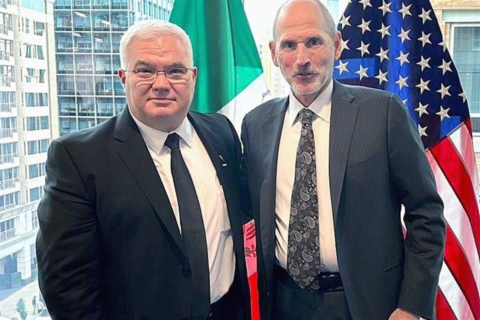 Presidente de Index Nuevo León, Javier Gonzáles Caballero, y Matt Levin, Director of USMCA & labor Affairs.