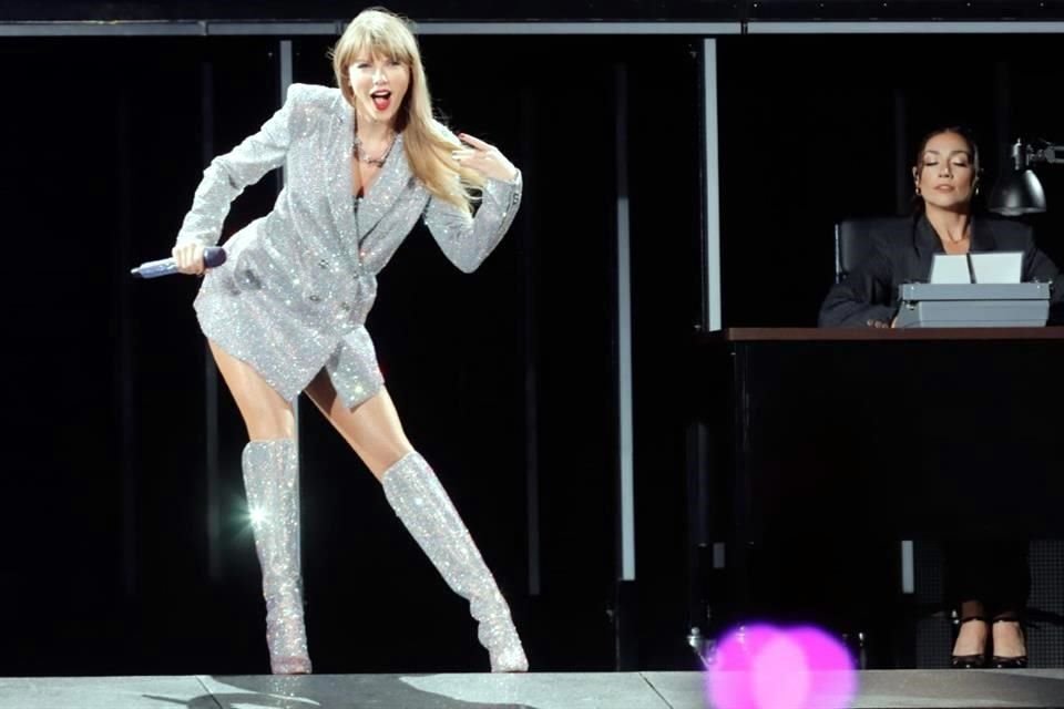 La regrabación de '1989' de Taylor Swift domina las listas musicales británicas.