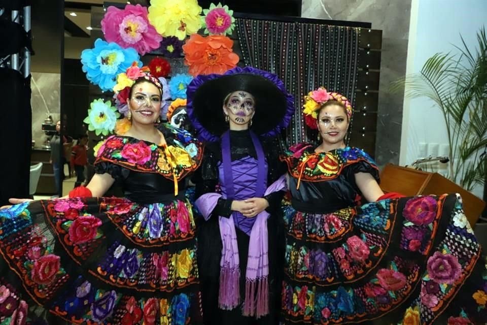 Sinaí Lara, Shuheidi Lara y Paulina Fuentes