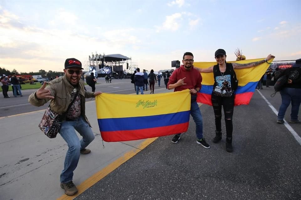 La distancia tampoco es una limitante y estos fans lo demuestran.