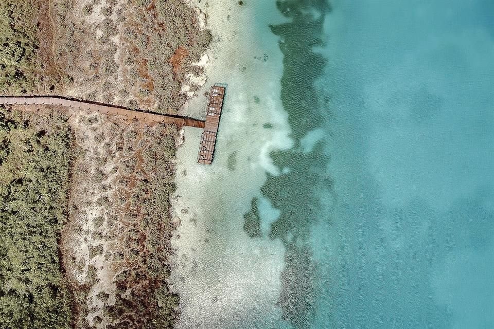 Situado junto a la mágica Laguna de los Siete Colores, en Bacalar, Boca de Agua ofrece hospitalidad mientras reconectas con la naturaleza.