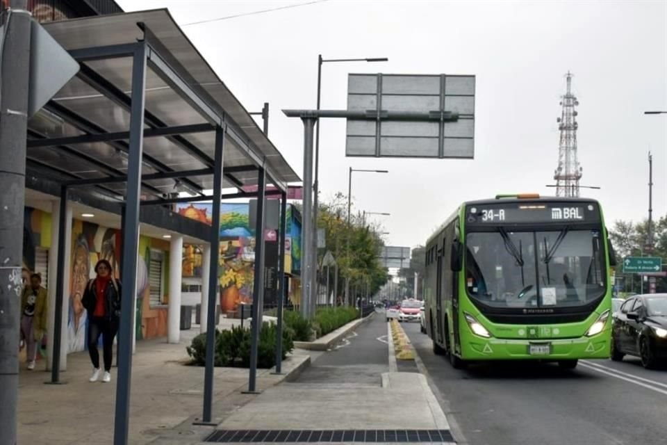 Previo al cierre del segundo tramo de la L-1 del Metro a rehabilitarse, los camiones de la RTP ya dan servicio.