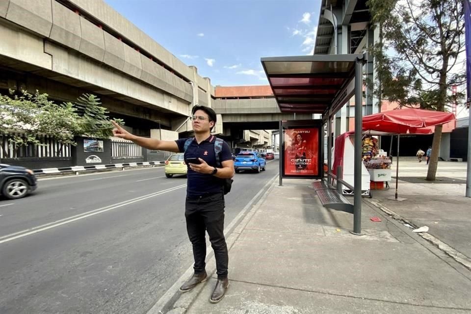 En las inmediaciones del Metro Puebla, la Secretaría de Obras inició con la construcción de las paradas provisionales que serán usadas por el sistema emergente.