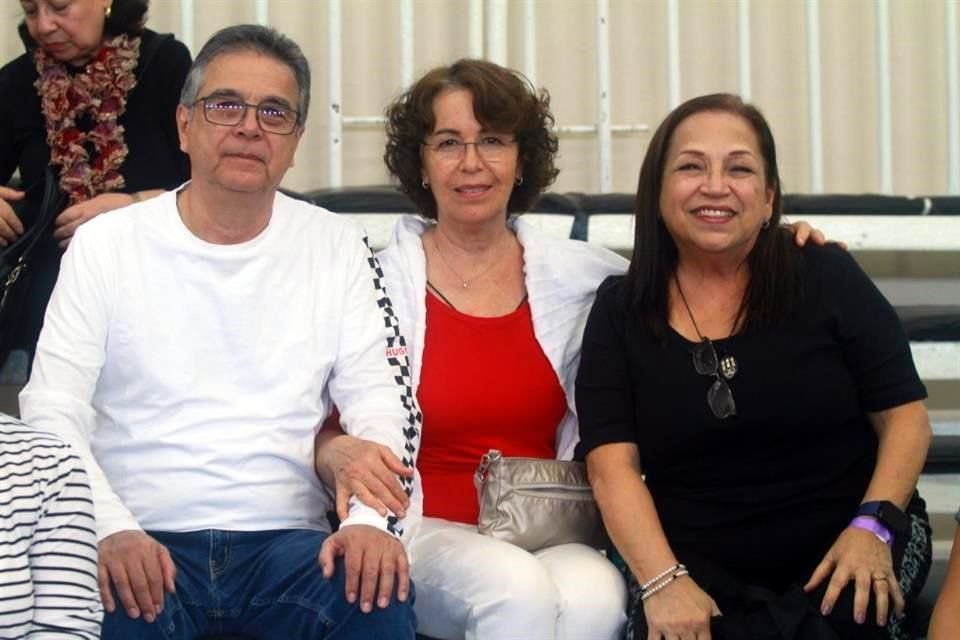 Felipe Rodríguez, Mari Gracia de la Fuente y Martha Elsa Quiroga