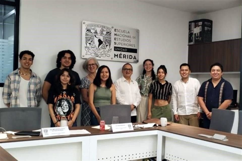 Las consultas también ocurrieron en unidades como la ENES Mérida (foto) y León.