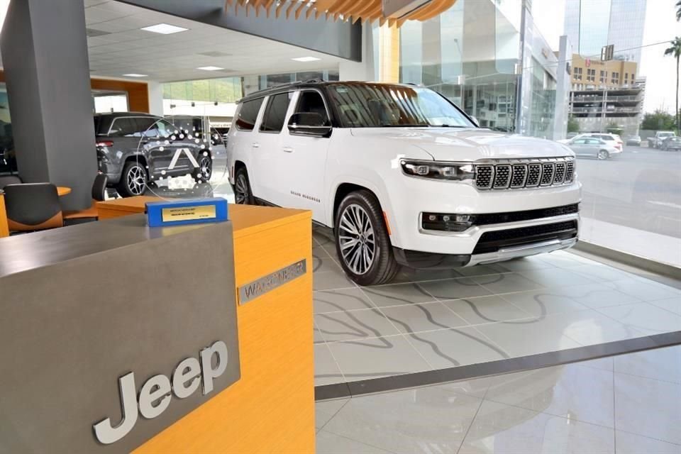 Reconocimiento al Mejor Distribuidor Jeep 2023.