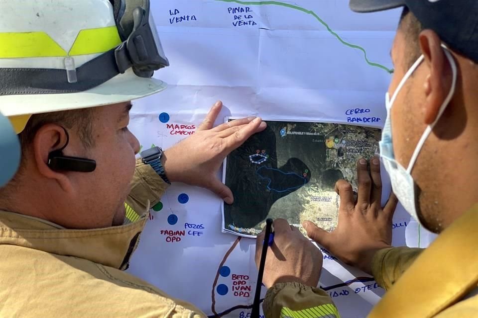 Bomberos de Zapopan muestran el polígono afectado, anexo a colonias habitadas.