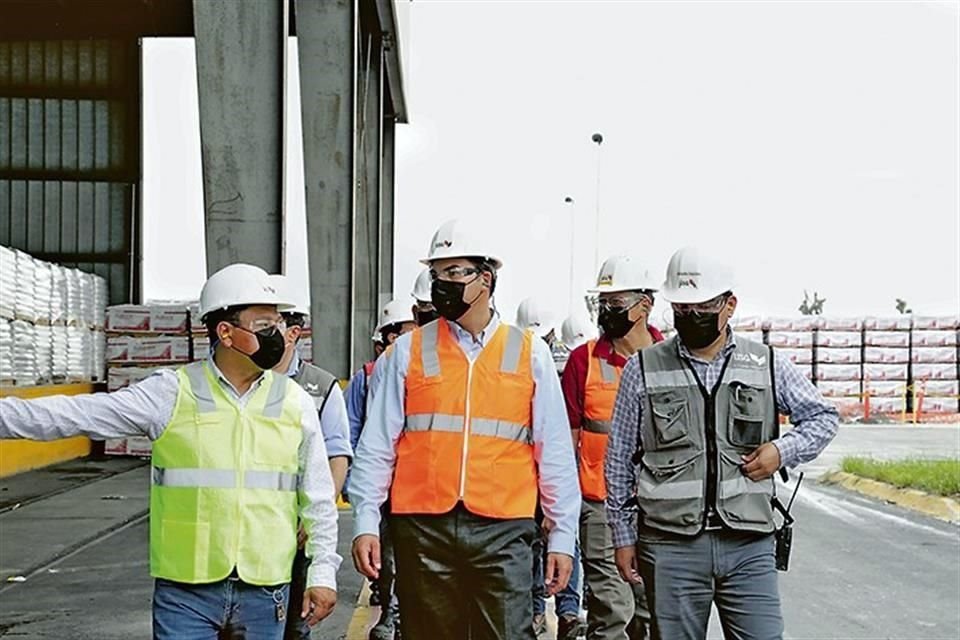 USG celebró el 20 aniversario de Planta Monterrey con un reconocimiento a su contribución en la producción y distribución de los sistemas de construcción ligera TABLAROCA® y DUROCK®.