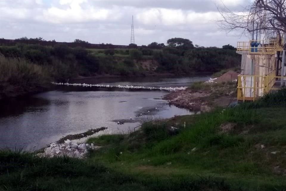 Guillermo Lash de la Fuente, gerente general de la JAD, informó que el Río Bravo disminuyó su nivel a 3.47 metros, poco más de un metro de su nivel habitual.