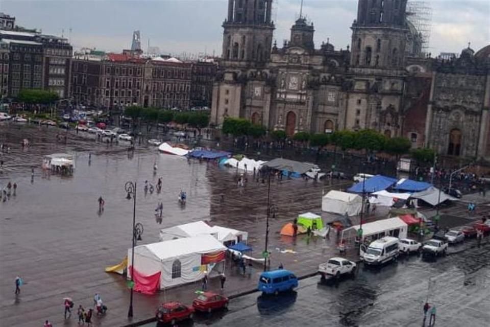Los ciudadanos en los plantones coinciden que han acudido a autoridades locales sin tener respuesta efectiva a sus solicitudes, por eso decidieron tomar esta medida de protesta.