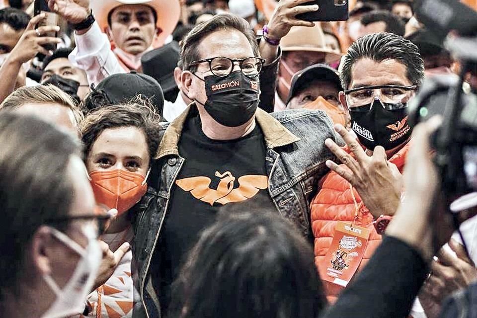 La bancada de Movimiento Ciudadano en la próxima legislatura estará conformada por perfiles reciclados de partidos como el PRI, el PAN y PRD.