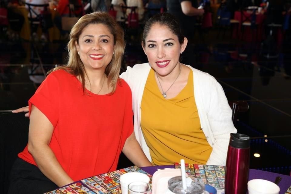 Marbella Galván y Claudia Escobedo