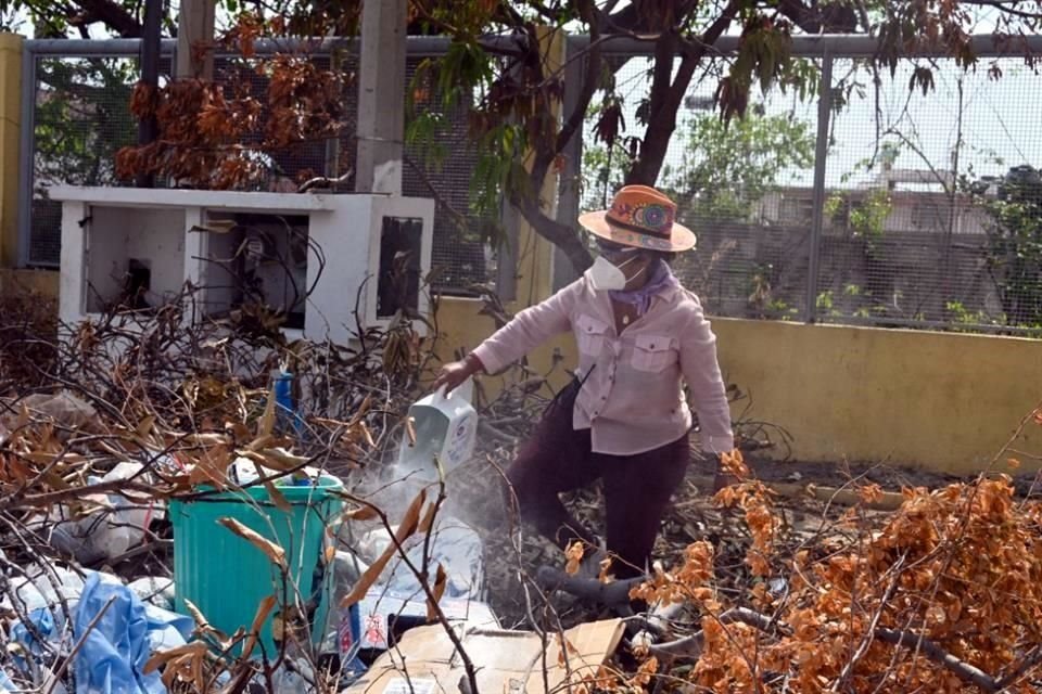 La Alcaldesa morenista dijo que requieren 100 camiones más para enfrentar el problema de basura.
