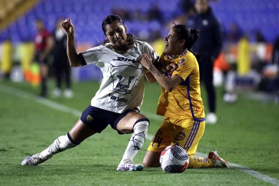 Tigres Femenil se metió a Semifinales del Apertura 2023 al vencer 2-1 a Pumas y eliminarlas con global de 5-2. Belén Cruz y Stephany Mayor anotaron los goles del triunfo.