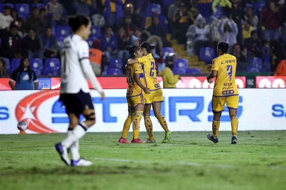 Tigres Femenil se metió a Semifinales del Apertura 2023 al vencer 2-1 a Pumas y eliminarlas con global de 5-2. Belén Cruz y Stephany Mayor anotaron los goles del triunfo.