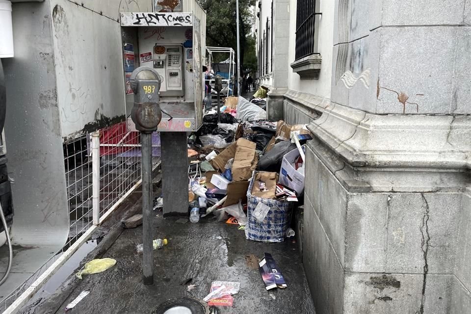 Las lluvias evidenciaron la falta de atención por parte de Servicios Públicos de Monterrey.