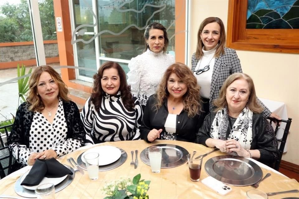 Mary Luévano, María de Jesús Cantú, María de Lourdes Hidalgo, Irma Guajardo, Lucy Garza y Yolanda Vela