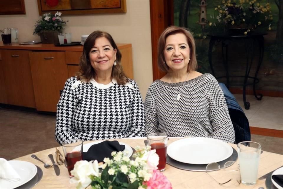 Leticia Pérez y Dora Nelly Pérez