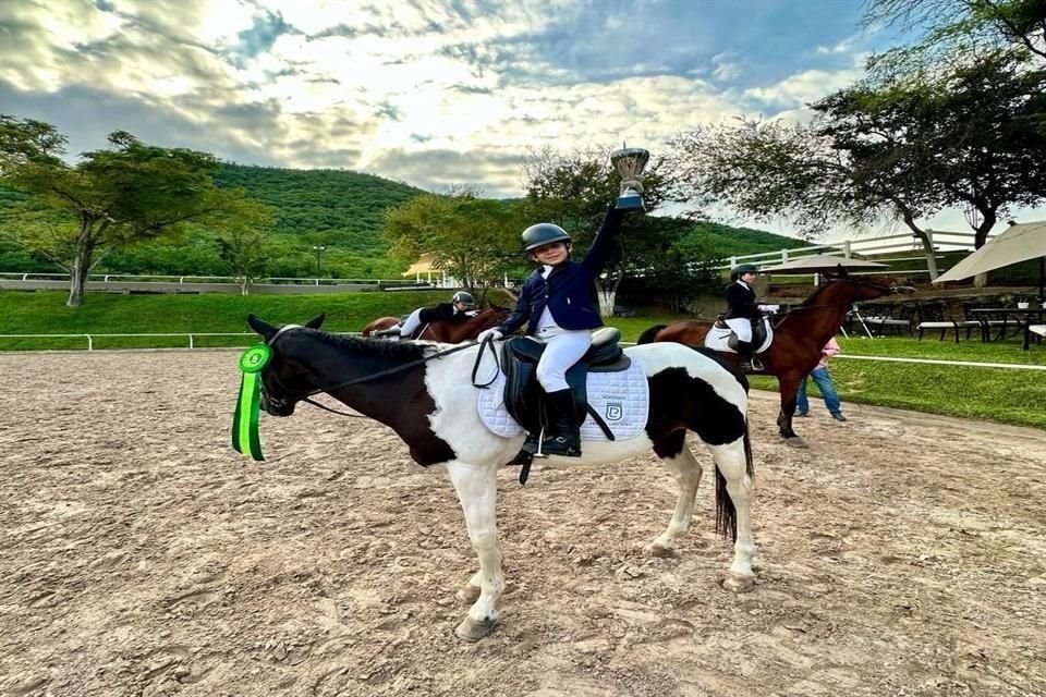 Durante la final del Circuito Mayor y Menor de Adiestramiento Nuevo León 2023