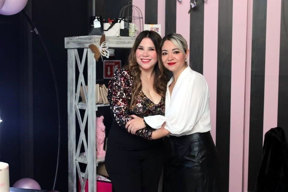 Maureen Aguirre de Arriaga y Karla Cadena