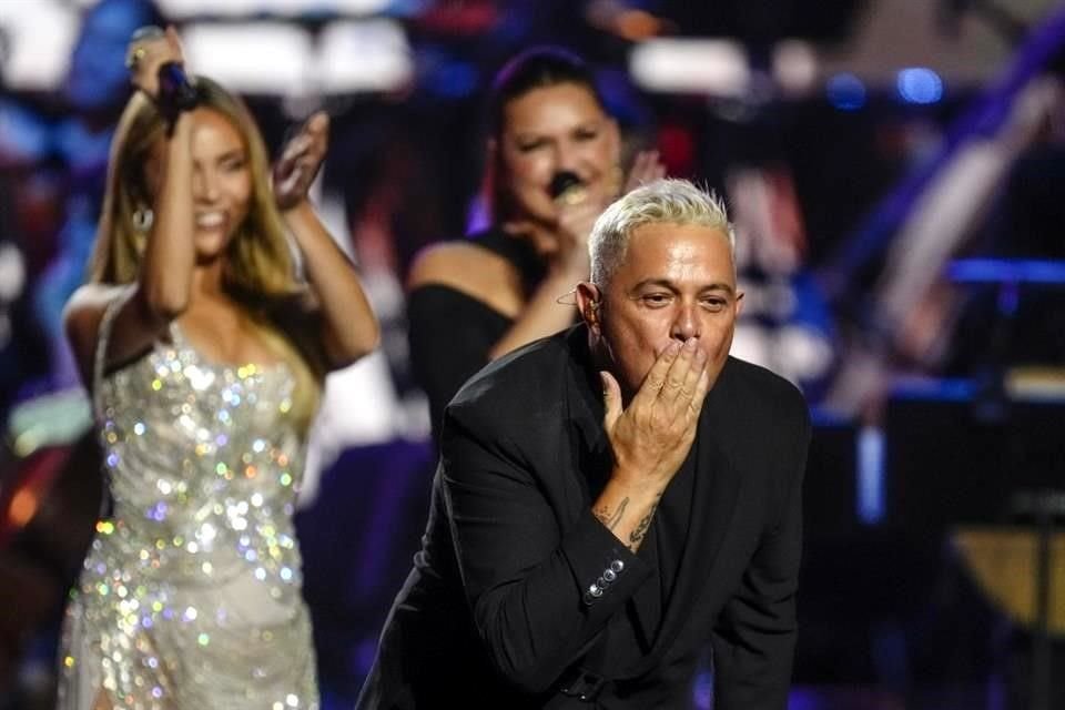 Alejandro Sanz también estuvo presente en la gala de premiación de Persona del Año del Latin Grammy.