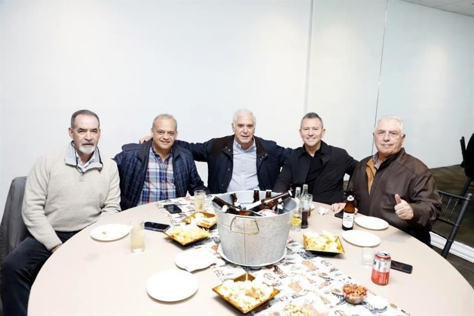 Carlos Colunga, Fernando Garza, Manuel Villarreal, Héctor Ruiz y Ariel Cruz