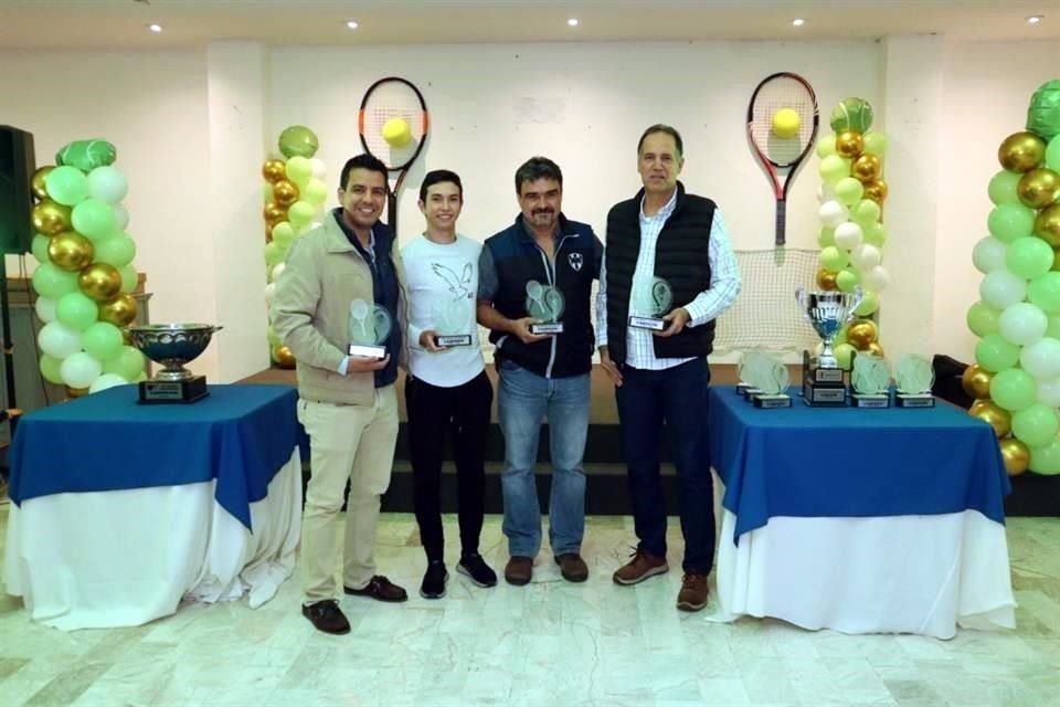 Humberto Arenas, David Salín, Edgar Garza y Francisco González