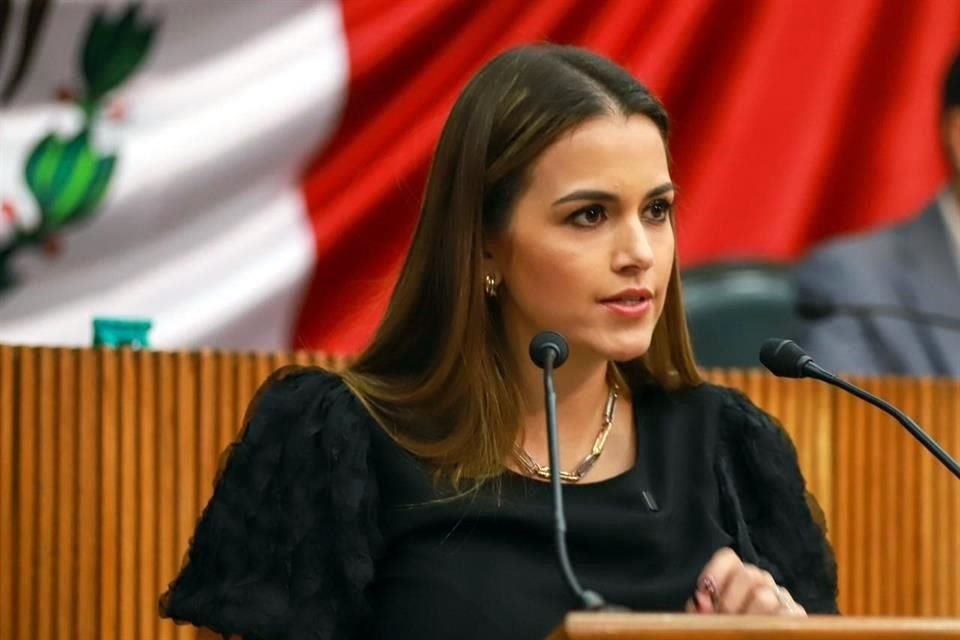 La Diputada priista Lorena de la Garza.