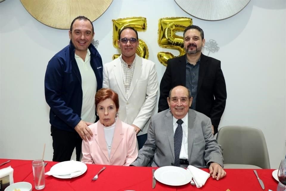 Juan Carlos Serrano Alanís, Jorge Serrano Alanís, Jorge Serrano Díaz, José Luis Serrano Alanís, Norma Alicia Alanís de Serrano y Jorge Serrano Díaz