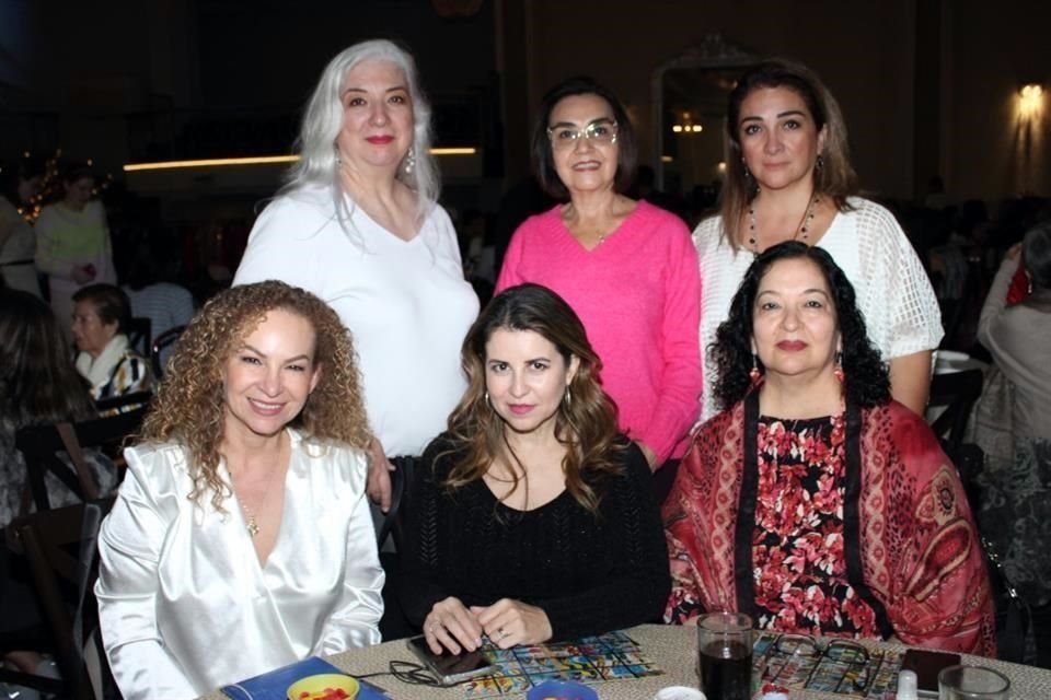 Ruth Váldez, Leslie Alanis de Garza, Elma Molina, Elia Molina, Pilar Zarazua y Magaly Molina