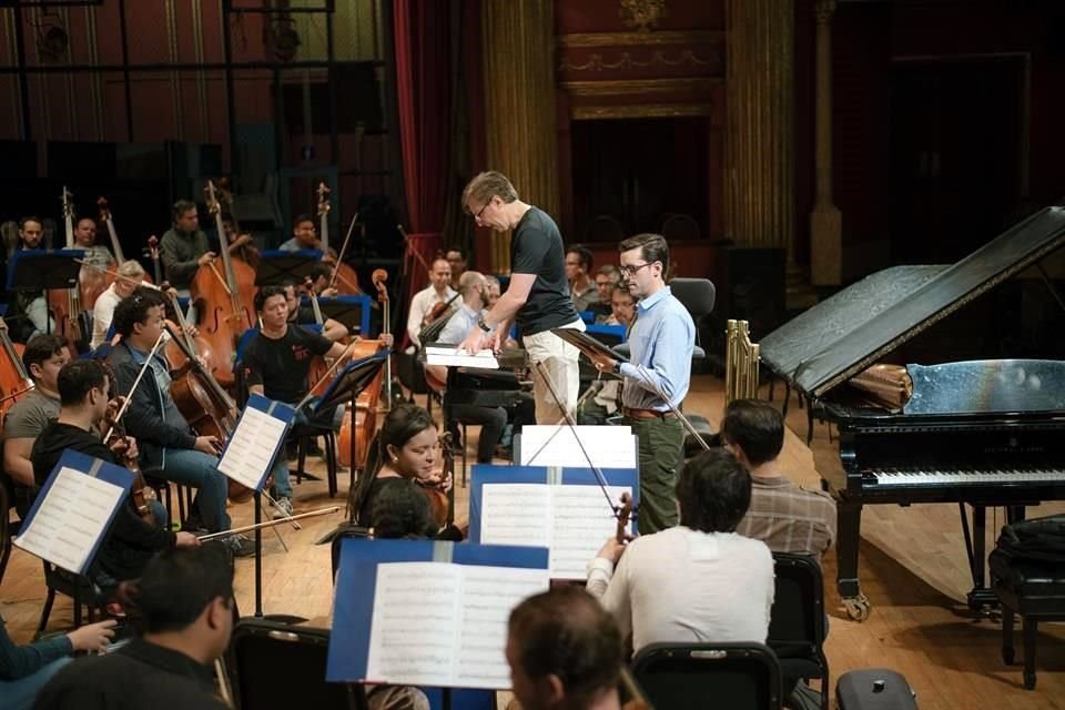 La Orquesta Filarmónica de Jalisco debe precisar cómo maneja sus recursos públicos, señala el presidente del Patronato del ensamble.