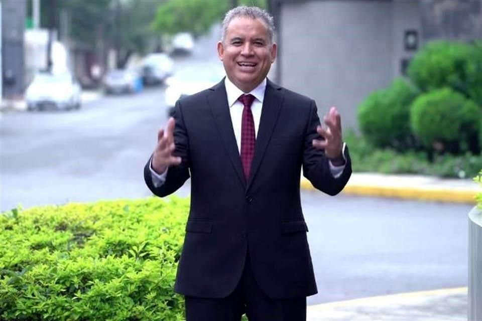 El ex Diputado local, Francisco Bustillos Soto.